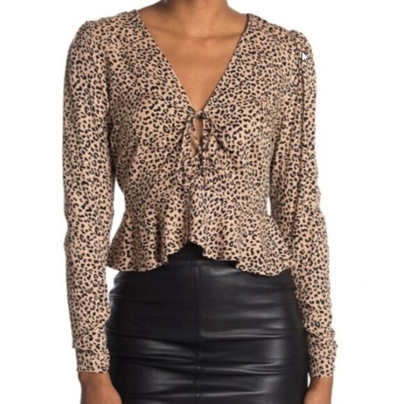 AFRM Tops - AFRM Deep V-cut Cheetah Print Semi-Open Cropped Front Long-Sleeve Blouse Size XS